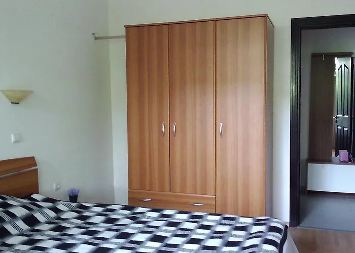 2 In Sunny Апартаменты Солнечный берег