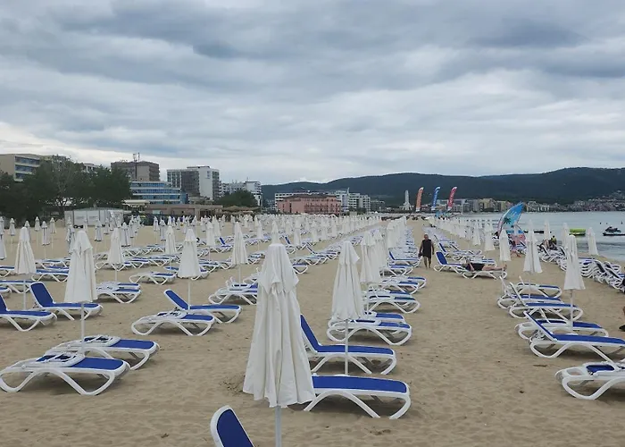 2 In Sunny Апартаменты Солнечный берег