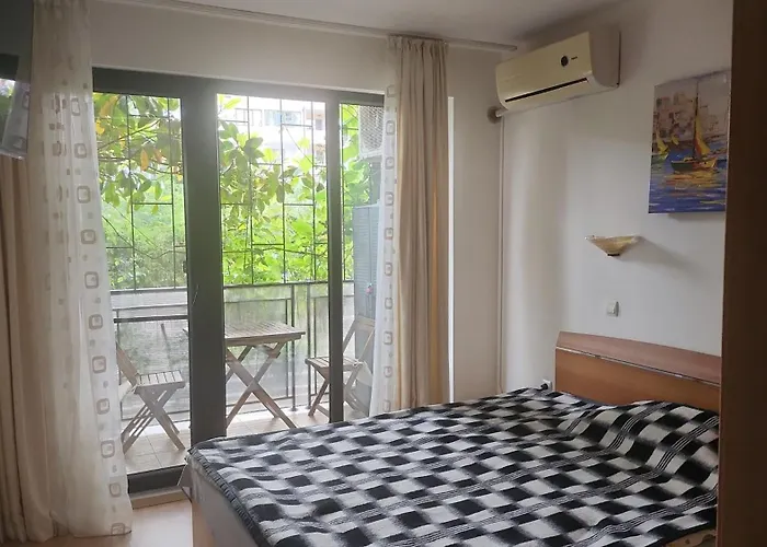 2 In Sunny Апартаменты